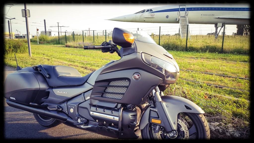 © Motards-IDF - Test Honda F6B - 04 Vue droite