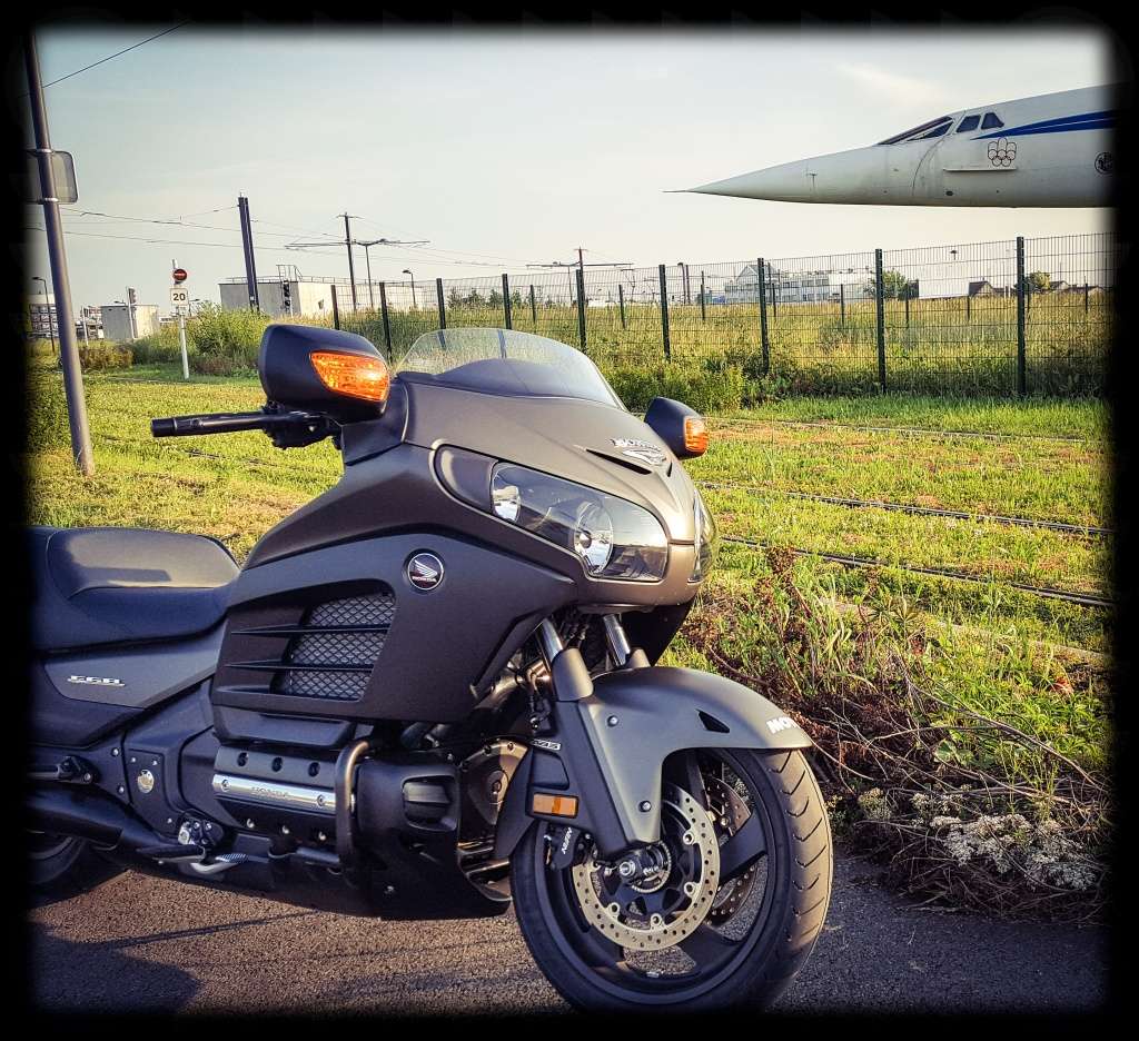 © Motards-IDF - Test Honda F6B - 24 Vue avant droite